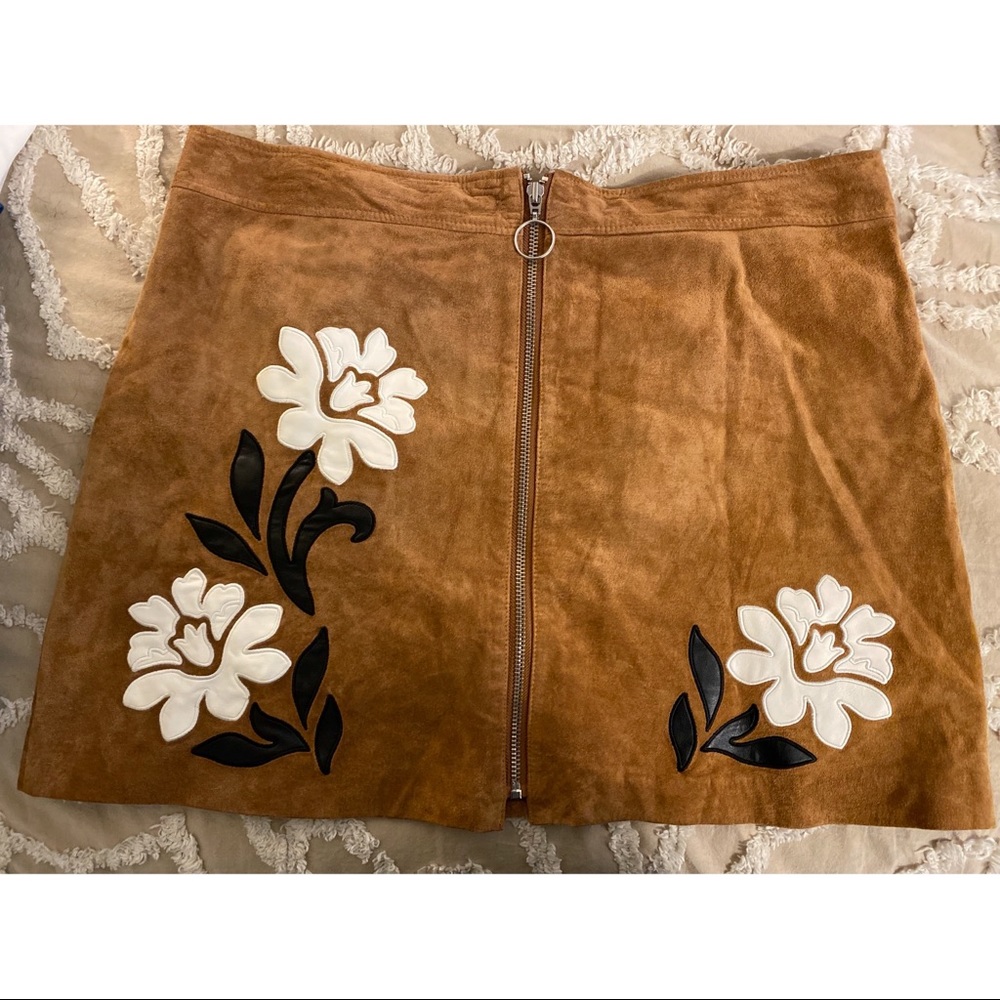 Suede Front Zipper Skirt
